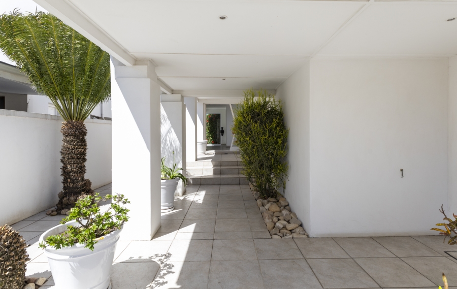 6 Bedroom Property for Sale in Royal Alfred Marina Eastern Cape